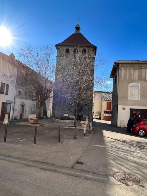 Le P'Tit Nid Des Halles Le Grand-Lemps Dış mekan fotoğraf